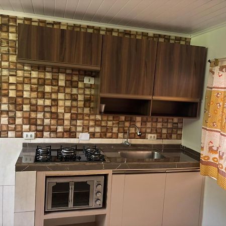Recanto Pousada Ju&Ju Com Piscina Compartilhada Понтал-ду-Парана Екстер'єр фото